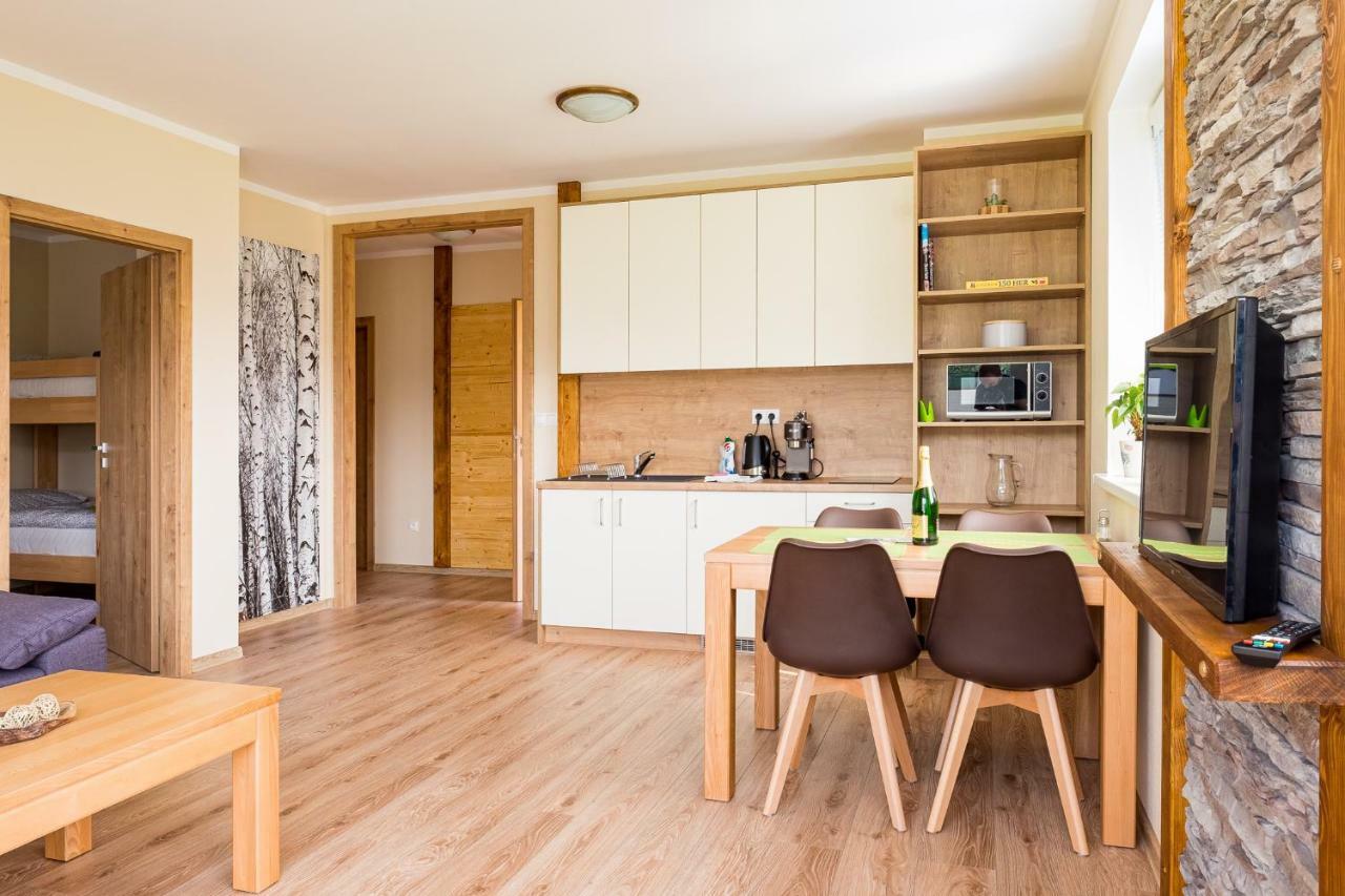 Elejan Apartment เบเชนยอวา ภายนอก รูปภาพ