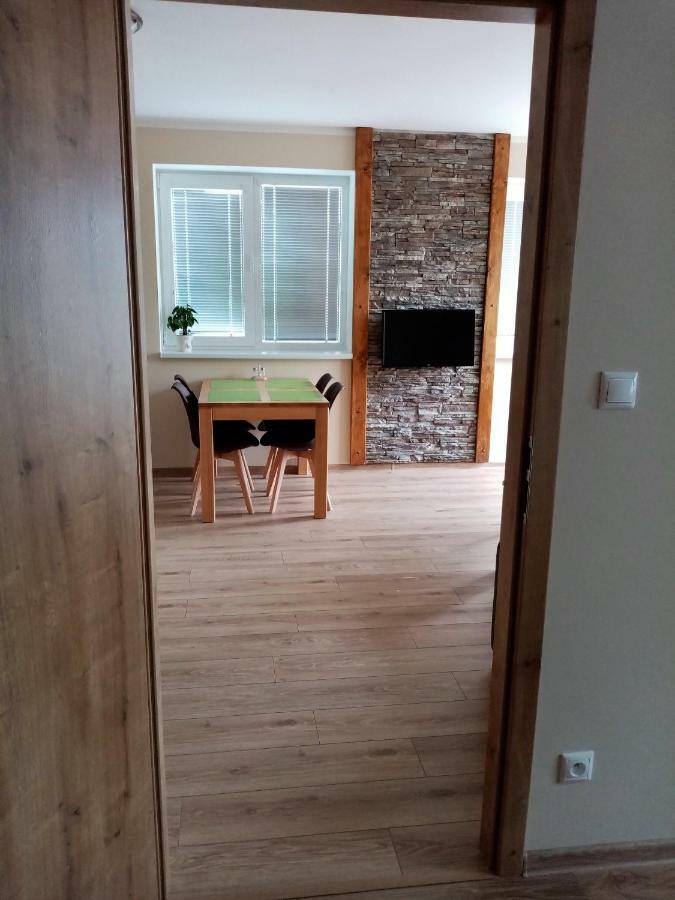 Elejan Apartment เบเชนยอวา ภายนอก รูปภาพ