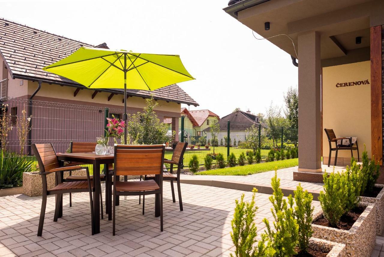Elejan Apartment เบเชนยอวา ภายนอก รูปภาพ