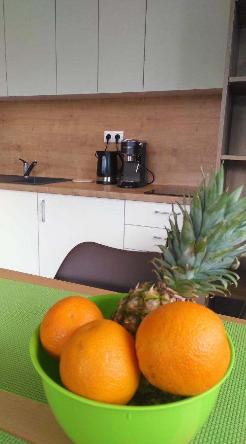 Elejan Apartment เบเชนยอวา ภายนอก รูปภาพ